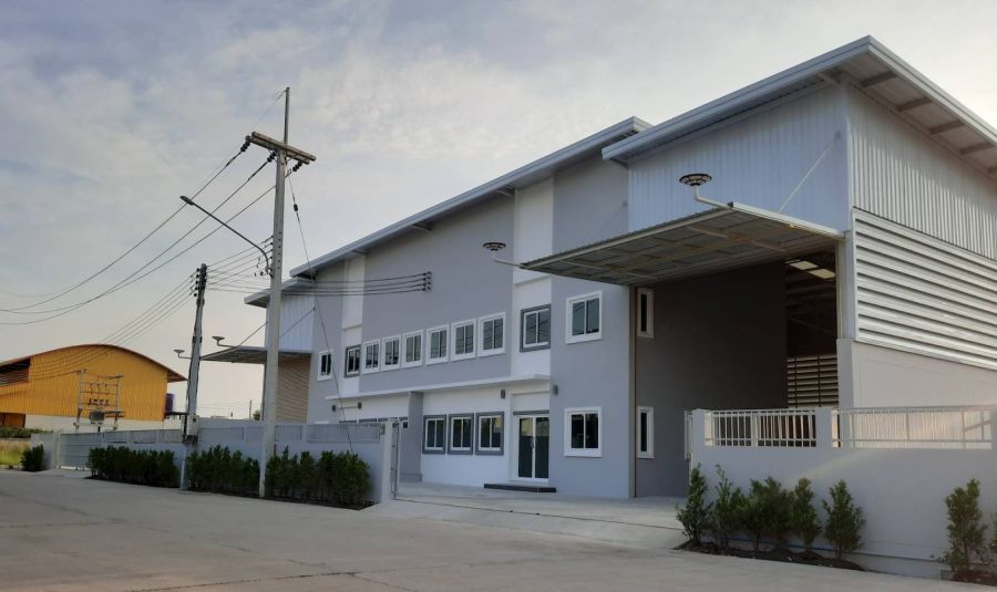 - โรงงานให้เช่าพร้อมออฟฟิศ 2 ชั้น พื้นที่ใช้สอยทั้งหมด 380 ตร.ม. อ.สามโคก จ.ปทุมธานี