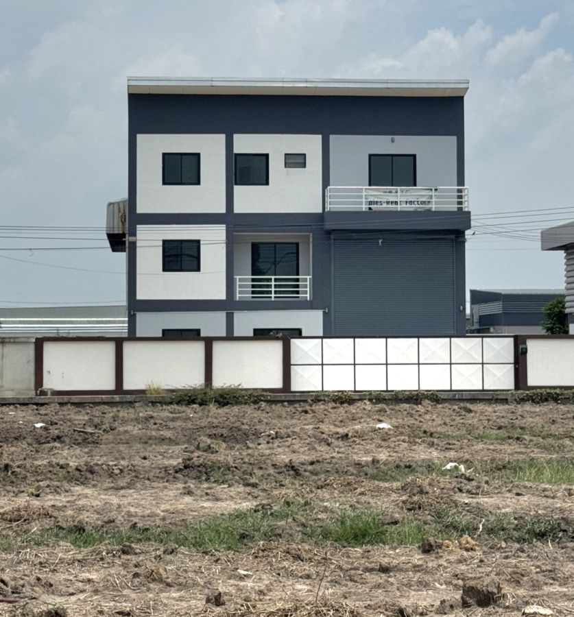 - โกดัง/โรงงานให้เช่าพร้อมออฟฟิศและที่พักอาศัยพื้นที่ใช้สอยทั้งหมด 300 ตร.ม. อ.ลาดหลุมแก้ว จ.ปทุมธานี