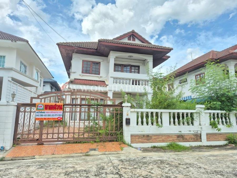 - บ้านเดี่ยว หมู่บ้านศราวัณวิลล์ ถ.แจ้งวัฒนะ ปากเกร็ด