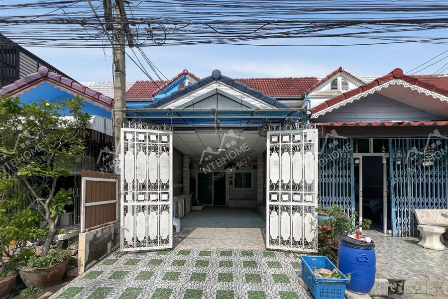 - หงส์ประยูร 2 บางบัวทอง หน้าบ้านไม่ชนใคร ต่อเติมครบ ทำเลดีใกล้สี่แยกบางพลู