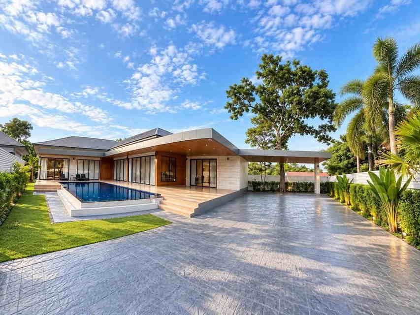 - ให้เช่า พลูวิลล่า หลังใหญ่ LUXURY 5-BEDROOM POOL VILLA FOR RENT