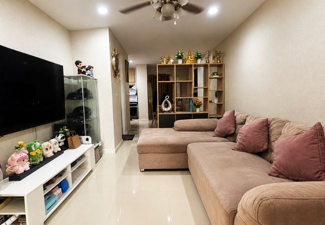 - ขายทาวน์เฮ้าส์ หมู่บ้านซิกเนเจอร์ เพชรเกษม 69 เนื้อที่ 17 ตร.ว. 3 ชั้น 3 นอน 3 น้ำ หลังริม