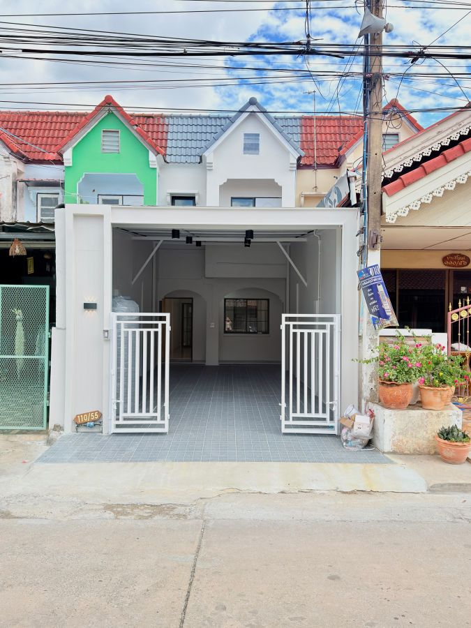 - หมู่บ้านชื่นสุขวิลล่า ถนนเมน (โทรสอบถามราคา)
