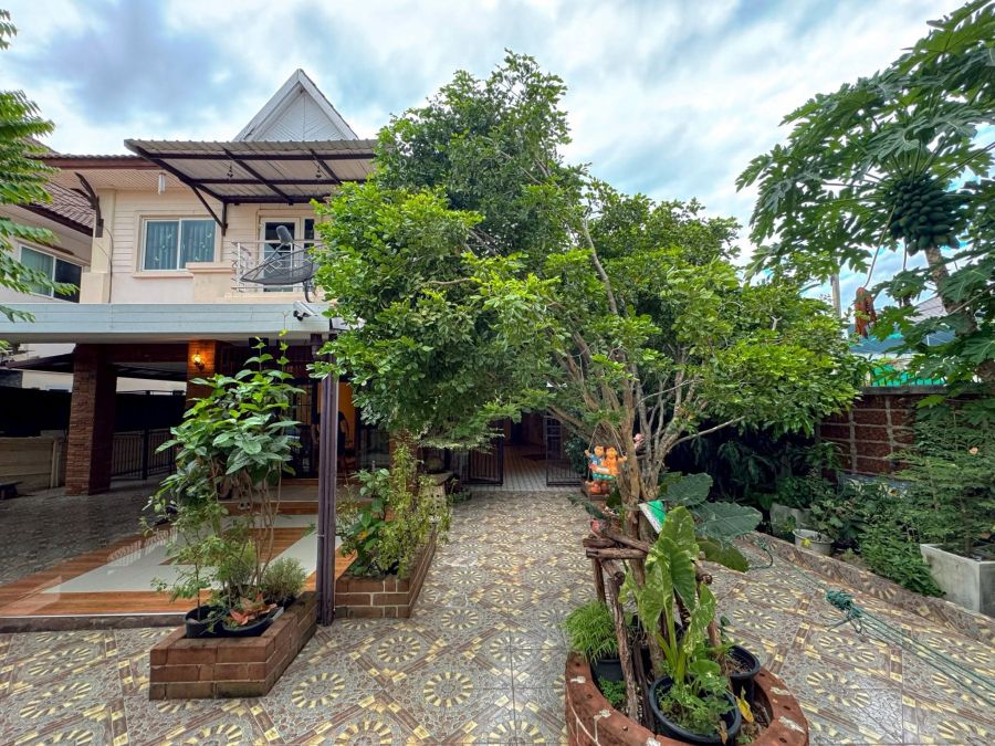 - บ้านเดี่ยวอารีนา การ์เดนท์ บางนา-สุวรรณภูมิ