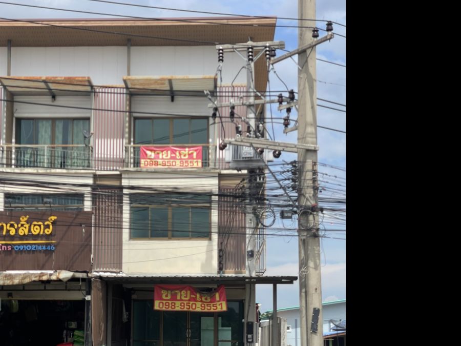 - ให้เข่าอาคารพาณิชย์ 3 ชั้น บ้านเกาะ สมุทรสาคร ติดถนนใหญ่สวนส้ม พร้อมอยู่ 13000 บาท ต่อเดือน