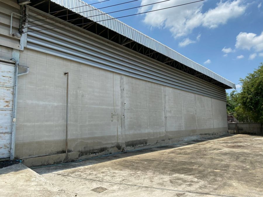 - โกดังพร้อมบ้านพักให้เช่า ขนาด 1,600 ตร.ม. ย่านทวีวัฒนา กรุงเทพฯ