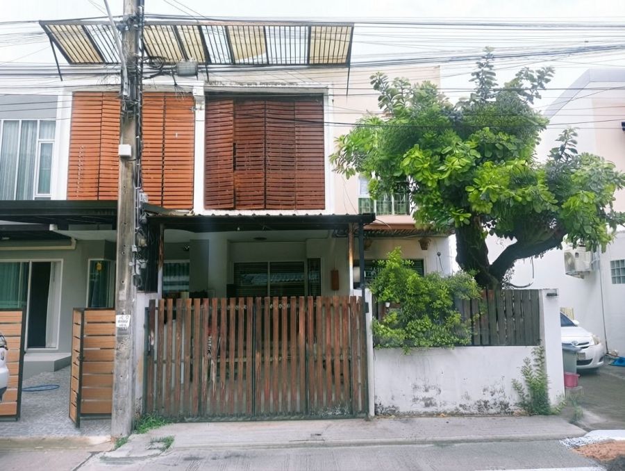- ขาย Townhome 2 ชั้น หลังริม The Life Bangna (ซอยมหาชัย บางนา-ตราด กม.10)