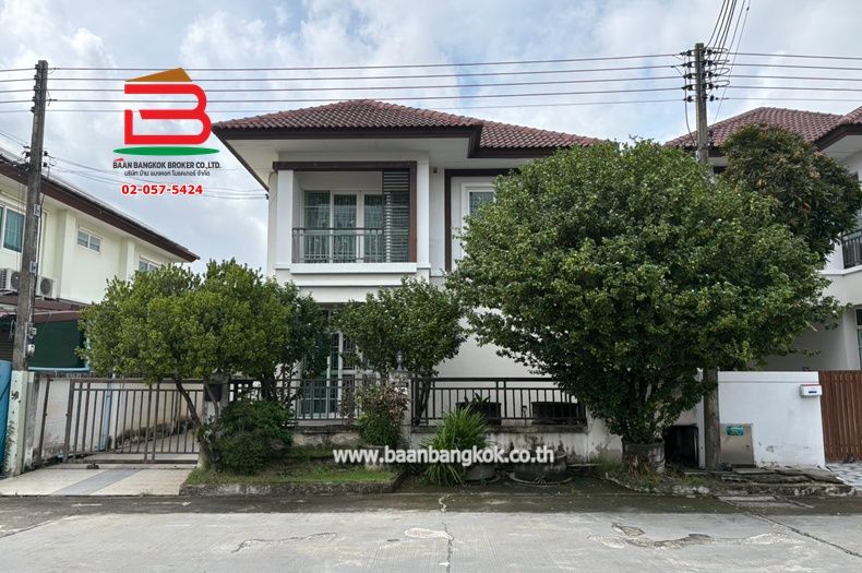 - บ้านแฝด หมู่บ้าน S Ville รังสิต-ลำลูกกา คลอง 4 เนื้อที่ 44 ตรว. ตำบลลาดสวาย อำเภอลำลูกกา จังหวัดปทุมธานี