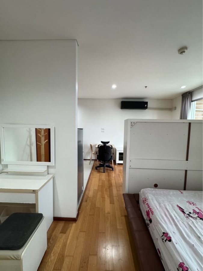 - ให้เช่าคอนโด วิลล่า สาทร Villa Sathorn ห้องใหญ่ ติดรถไฟฟ้า BTS กรุงธนบุรี