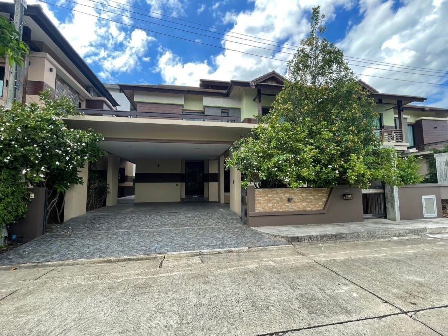 - ขายบ้านเดี่ยวพร้อมสระว่ายน้ำ Land & Houses แม่โจ้ สันทราย 4 นอน เฟอร์ครบ ราคา 6.7 ล้าน