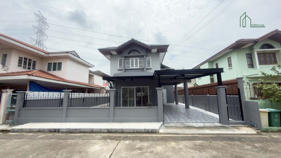 - บ้านเดี่ยว 2 ชั้น หมู่บ้านศุภาลัยเลค 3 ถนนคุ้มเกล้า 14 มีนบุรี