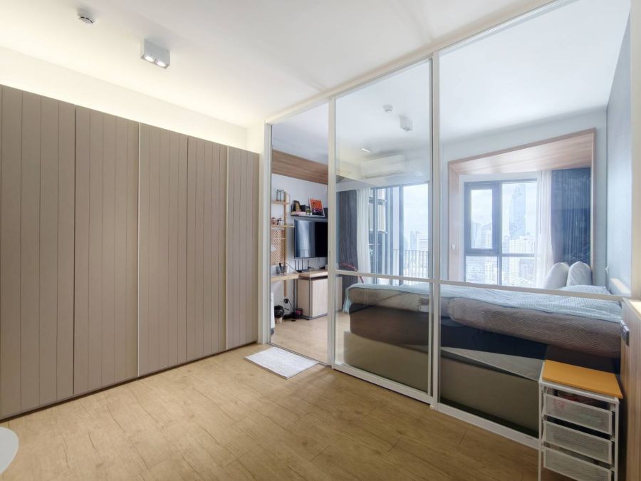 - ขายคอนโด Triple Y Residence เชื่อมติดสามย่านมิตรทาว์น ชั้น 28 ราคาดี เฟอร์ครบ พร้อมอยู่ ใกล้ MRT สามย่าน