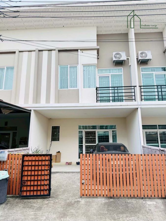 - ทาวน์โฮม 2 ชั้น พร้อมอยู่ หมู่บ้านกัสโต้ บางนา-สุวรรณภูมิ ถนนวัดศรีวารีน้อย