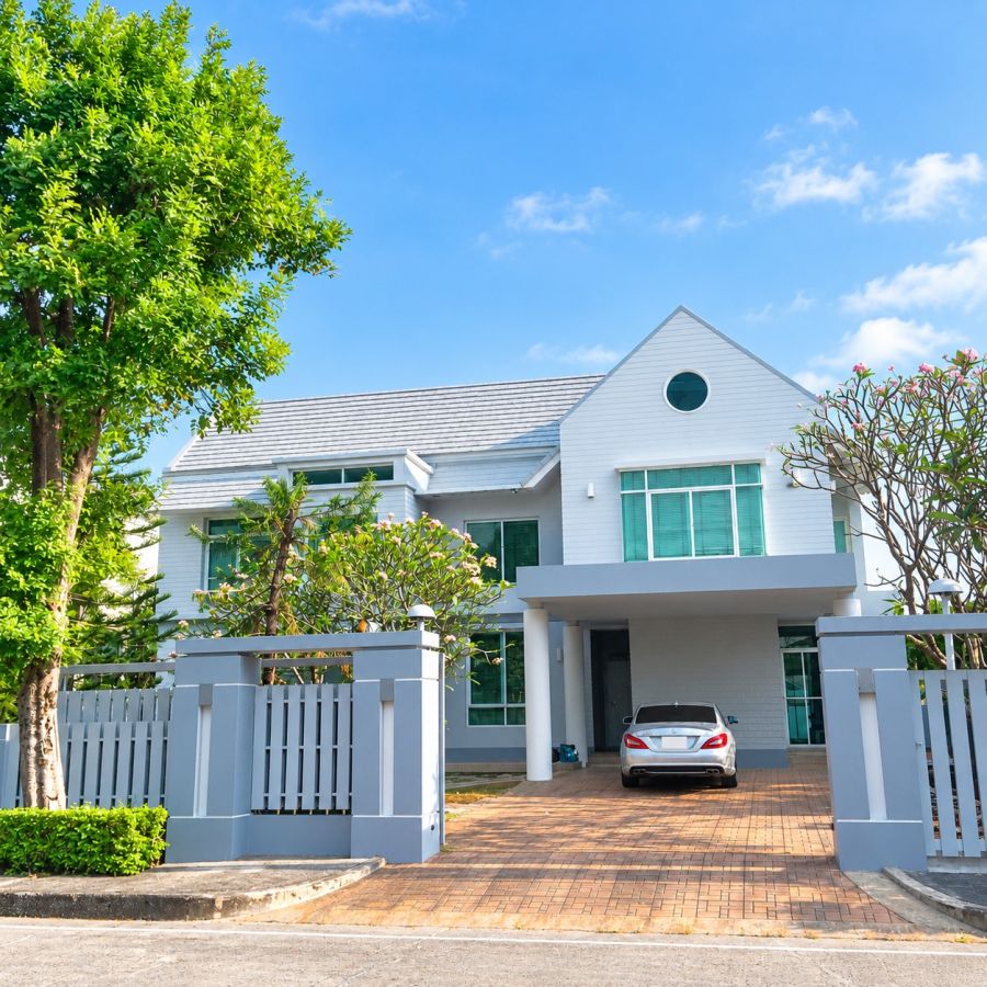 - ขายบ้านเดี่ยว 2 ชั้น หมู่บ้านปัญญารามอินทรา บ้านหลังใหญ่ ทำเลดี ตรงข้ามสนามกอล์ฟ บ้านน้ำไม่ท่วม