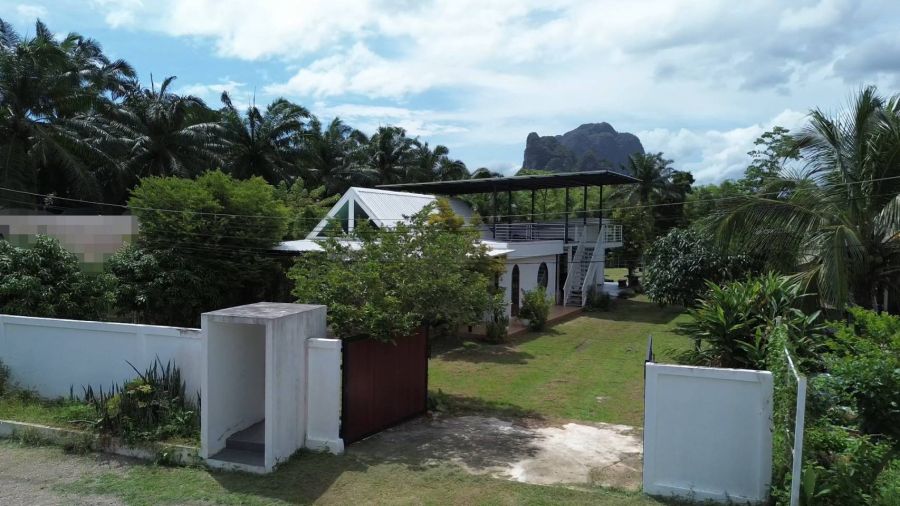 - ขายที่ดินพร้อมสิ่งปลูกสร้าง 1-2-15 ตร.ว. บ้านเขาเทียมป่า จ.กระบี่ ทำเลศักยภาพ ใกล้ รร.บ้านเขาเทียมป่า