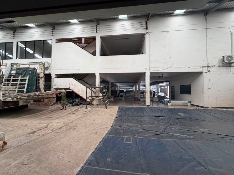 - ให้เช่าโรงงานขนาดใหญ่ขนาด 5,520 ตร.ม. ย่านบางบอน กรุงเทพฯ