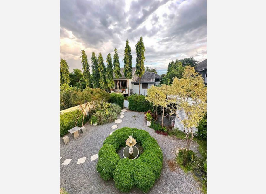 - ให้เช่า และขาย บ้านพักส่วนตัวกลางสวน Tropical Garden ตำบลห้วยสัก เมืองเชียงราย ใกล่ไร่เชิญตะวัน