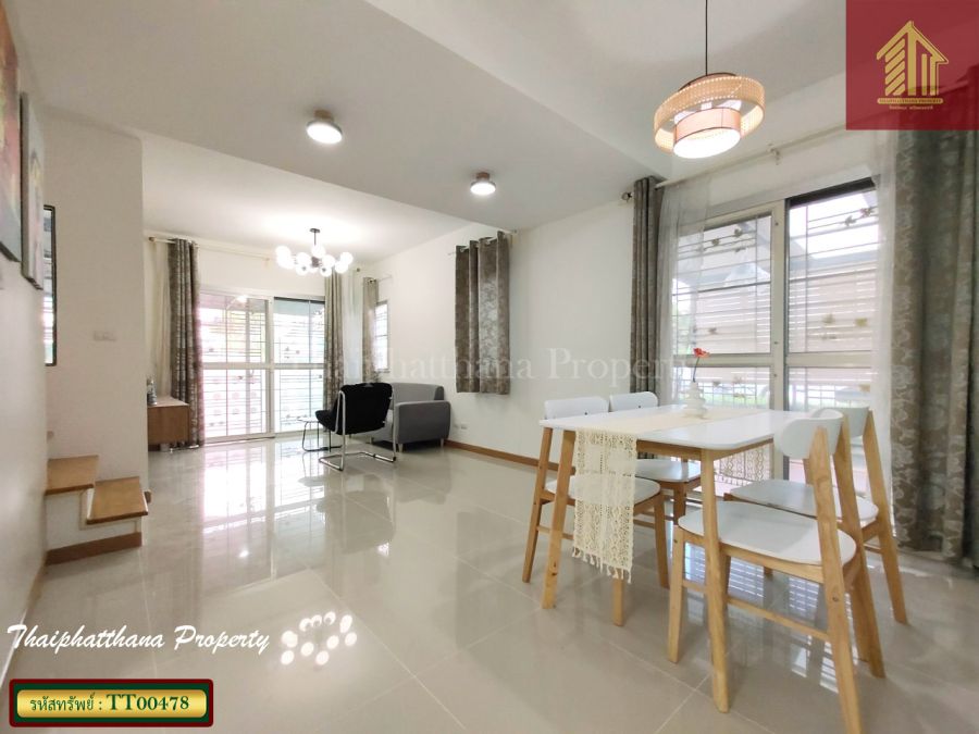 - ทาวน์เฮ้าส์รีโนเวทใหม่ พฤกษา ไพร์ม ศรีนครินทร์-บางนา ใกล้เมกา บางนา