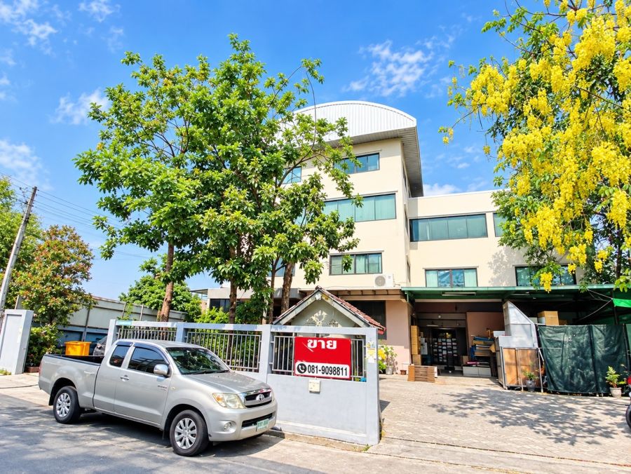 - ขายโกดังพร้อมสำนักงาน 4 ชั้น แบริ่ง 31 สุขุมวิท 107 พื้นที่ 1,168 ตร.ม. พร้อมเฟอร์นิเจอร์ครบ
