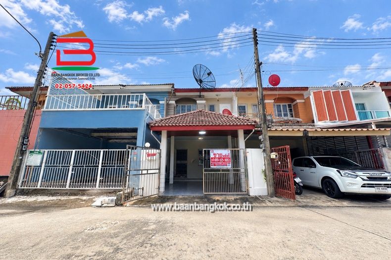 - ทาวน์เฮาส์ 2 ชั้น เนื้อที่ 22.5 ตร.ว. หมู่บ้านสถาพร ซอยรังสิต-นครนายก 73 ถนนรังสิต-นครนายก ตำบลบึงยี่โถ อำเภอธัญบุรี ปทุมธานี