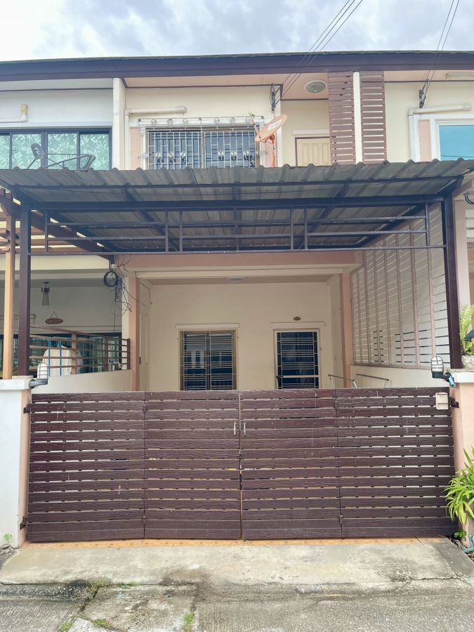- ขายทาวน์เฮาส์ 2 ชั้น หมู่บ้านปรารถนา ทาวน์ พลัส ระยอง เนินพระ พร้อมเฟอร์ฯ ทำเลดี น้ำไม่ท่วม