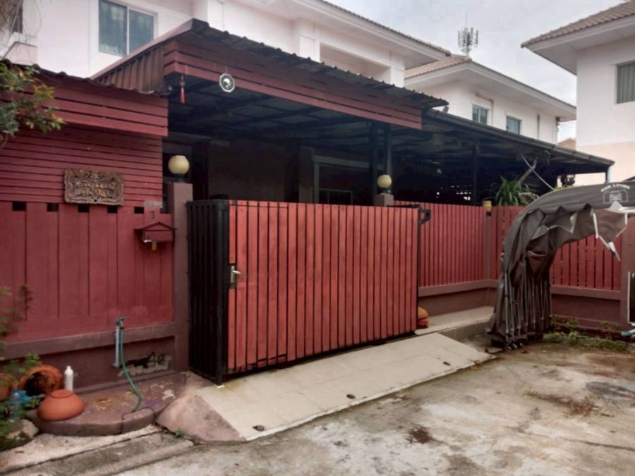 - ขายบ้าน หมู่บ้านแลนซีโอ เพชรเกษม 77 หนองแขม กรุงเทพฯ