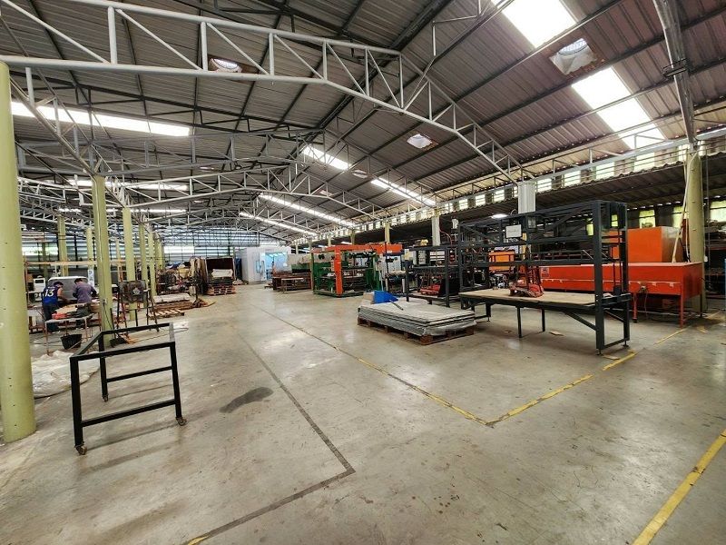 - ให้เช่าขายโรงงานนาดี อำเภอเมืองสมุทรสาคร พื้นที่ 2,400 ตร.ม. โรงงานผลิตพลาสติก