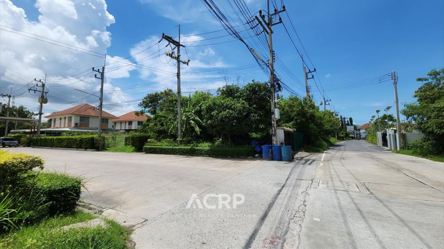 - ขายที่ดิน 120 ตร.ว ห้วยกะปิ-อ่างศิลา ติดโครงการหมู่บ้าน หน้าสวนสาธารณะอ่างศิลา ผังสีแดง