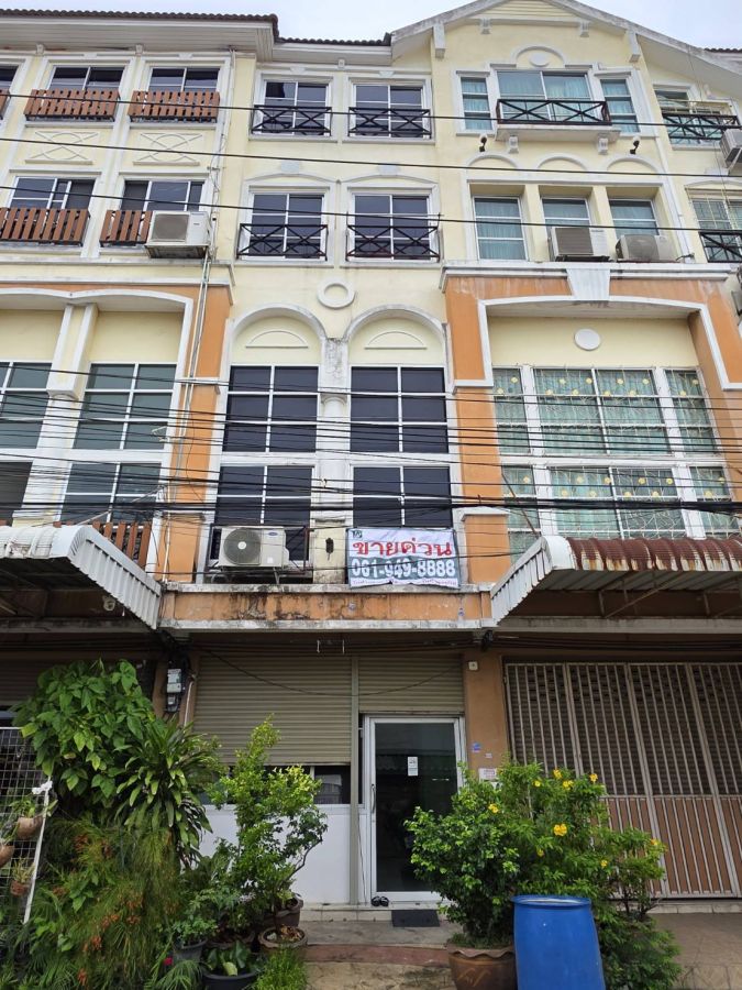 - ขายด่วน ถูกที่สุด ทาวน์เฮาส์ 4.5ชั้น หมู่บ้าน คาซ่า ยูเรก้า บางแค เพชรเกษม 3นอน 4น้ำ ต่อเติมแล้ว เหมาะทำโฮมออฟฟิศ ทำเลดี เดินทางสะดวก