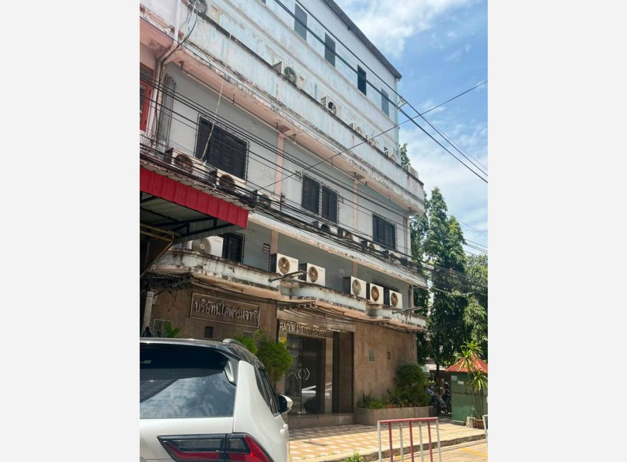 - ขายอาคารพาณิชย์ 3 คูหา 5 ชั้น (มีลิฟท์ขนของ) ซอยบรมราชชนนี 13 เขตบางกอกน้อย ติดเซ็นทรัลปิ่นเกล้า โลตัสปิ่นเกล้า ตลาดมารวย