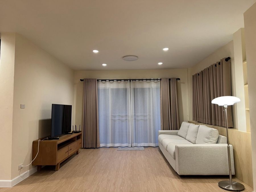 - บ้าน 3 ห้องนอนให้เช่า ใกล้แยกสะเมิงและโรงเรียนนานาชาติ | หางดง เชียงใหม่ (EN below)