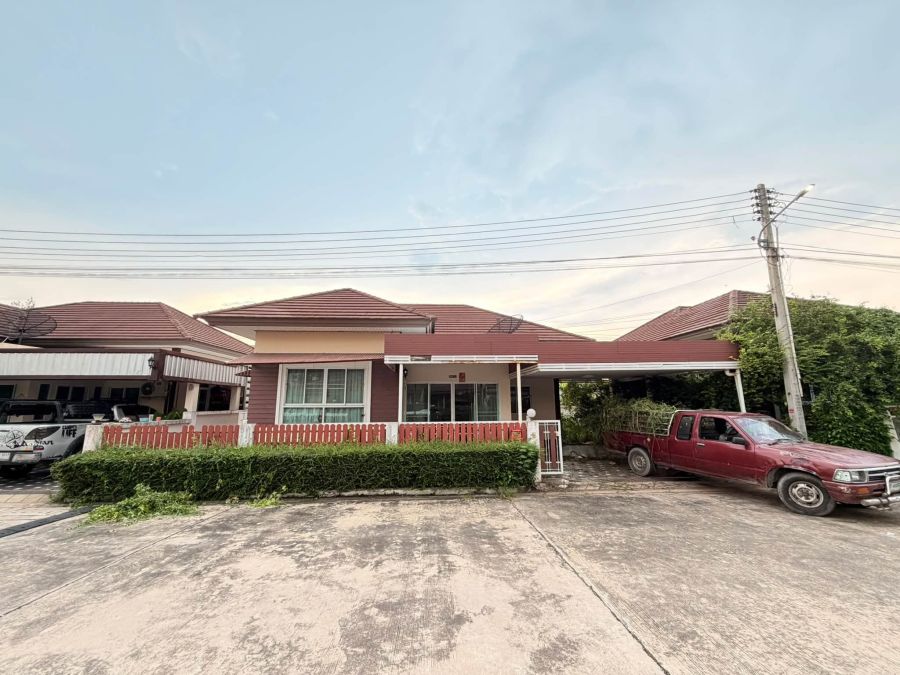 - บ้านเดี่ยวให้เช่า ทำเลดีบางพระ ศรีราชา ในหมู่บ้านสิริภัสสร วิลเลจ