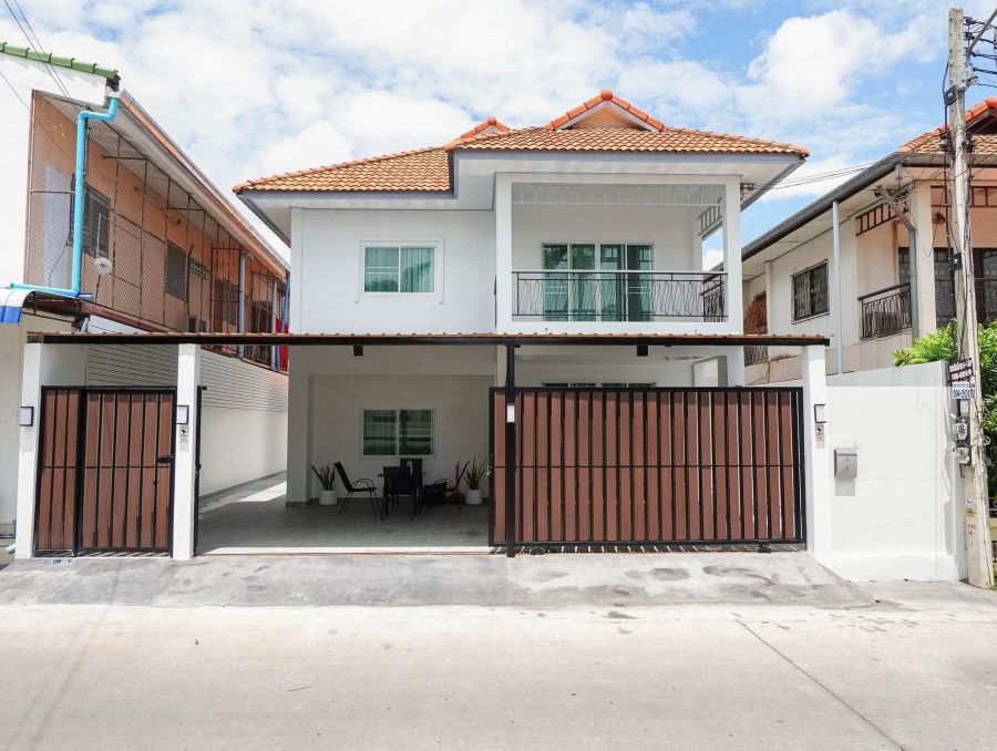 - ขายบ้านเดี่ยวพัทยา หมู่บ้านฉัตรแก้ว 9 ซอยเขาน้อย บ้านสวยน่าอยู่