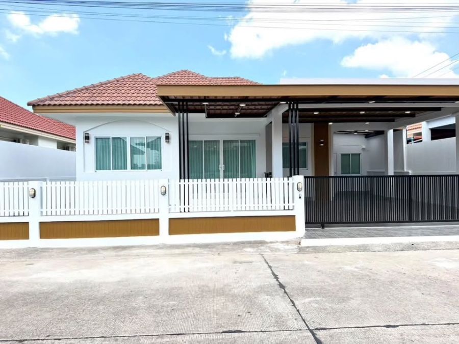 - บ้านสวยพร้อมเป็นเจ้าของ ขายบ้านเดี่ยว หมู่บ้านมารวย แหลมฉบัง
