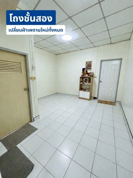 - ถ.มิตรภาพ เช่าทาวน์เฮ้าส์ 2 ชั้น 2 นอน หมากแข้ง ม.ราชภัฏอุดรธานี 3 น้ำ 18 ตร.ว. 145 ตร.ม. รร.ช่างกลอุดรธานี 200 ม.