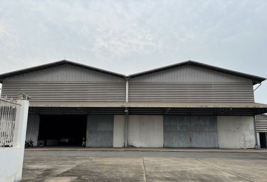 - โกดังให้เช่า ขนาด 2,280 ตร.ม. ย่านบางพลี อ.บางพลี จ.สมุทรปราการ
