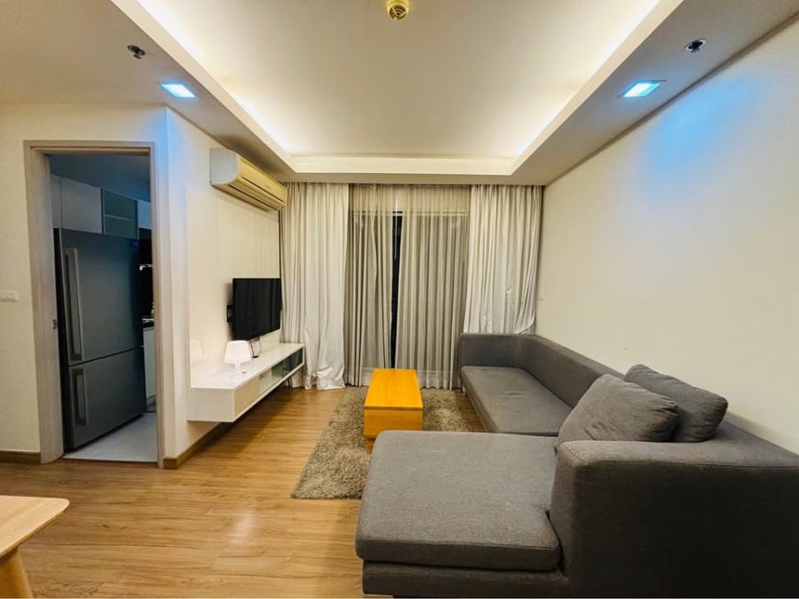 - ขายคอนโด Thru Thonglor ติดถนนใหญ่เพชรบุรีตัดใหม่และสุดซอยทองหล่อ 67 ตร.ม. 2 ห้องนอน เขตห้วยขวาง กรุงเทพ