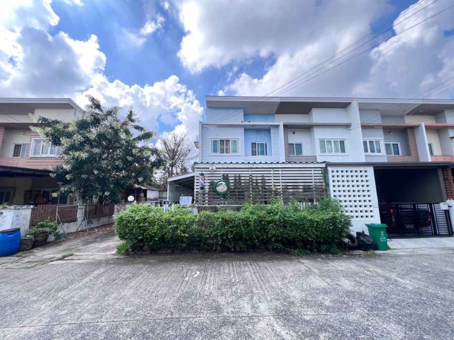 - ขายบ้าน 2 ชั้น หมู่บ้านพรพิมานวิลล์ คลอง5 ธัญบุรี