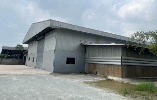 - โกดัง บ้านบึง หน้องบอนแดง ขนาด 800 ตรม ออฟฟิศ 1ห้อง ห้องน้ำ 3ห้อง ไฟฟ้า 100 kva