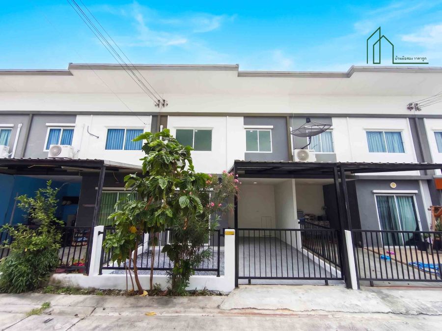 - ทาวน์เฮ้าส์ 2 ชั้น ไลโอ บลิสซ์ บางนา - สุวรรณภูมิ รีโนเวทใหม่ทั้งหลัง