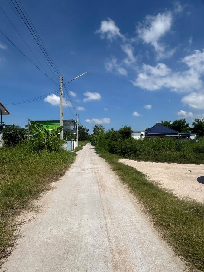 - ขายที่ดินหนองหงษ์ ถมแล้ว 265 ตรว.ซอยโป่งตามุข ใกล้นิคมอมตะ-6กม. อ.พานทอง ชลบุรี
