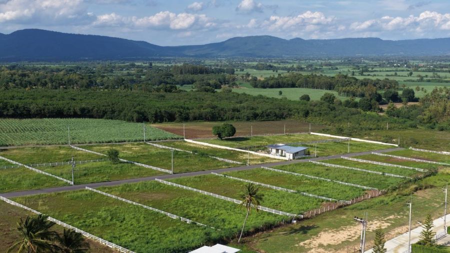 - ขายที่ดินวิวเขา 180 องศา Grand Valley Khao Yai คลองม่วง ปากช่อง 354 ตร.ว. 3.89 ล้าน ใกล้มายโอโซน ฟรีค่าโอน