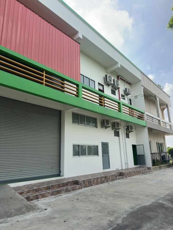 - โรงงานให้เช่าโกดังให้เช่าอยู่พุทธมณฑลสายห้าถนนเพชรเกษมอำเภอสามพรานนครปฐม