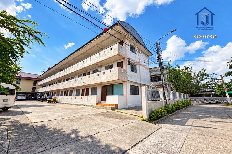 - ขายทีดิน 395 ตารางวา พร้อมอพาร์ทเมนท์ 3 ชั้น 30 ห้อง ซอยสังคมสงเคราะห์ 26 ใกล้ทางด่วนฉลองรัช และ MRT สายสีเหลือง