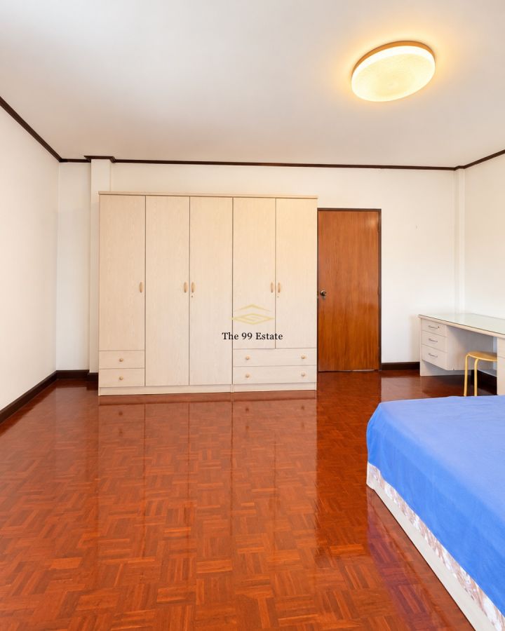 - บ้านเช่า 3ชั้นครึ่ง สไตล์ยุโรป ติดรรนานาชาติ ลาซาล37