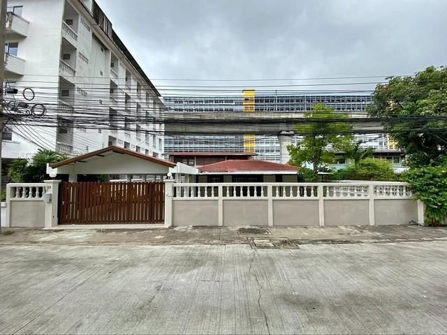 - ให้เช่าบ้านเดี่ยว2 ชั้น โฮมออฟฟิศ พระราม 9 ซอย 46