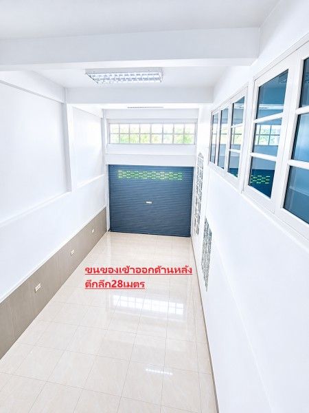 - รร.นานาชาติไทยสิงคโปร์ แม็คโคร ศรีนครินทร์ 456ม. 1,000 ตร.ม. ขนาดเท่ากับตึก4คูหา MRT ศรีแบริ่ง 300 ม. ศรีด่าน ให้เช่า 4.5 ชั้น 12นอน