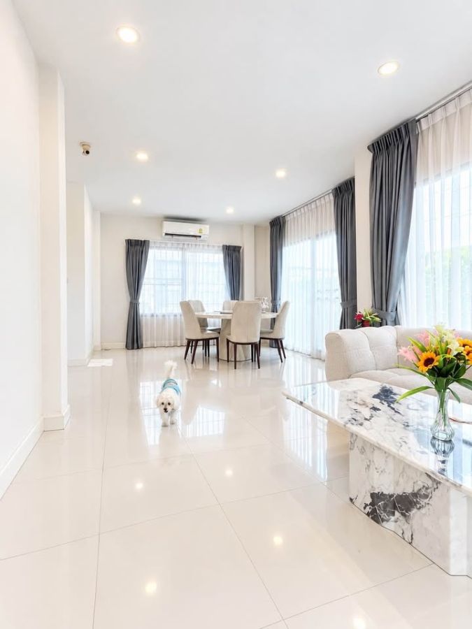 - บ้านเดี่ยว 4 ห้องนอน รามอินทรา เช่า โครงการ เดอะ ซิตี้ รามอินทรา