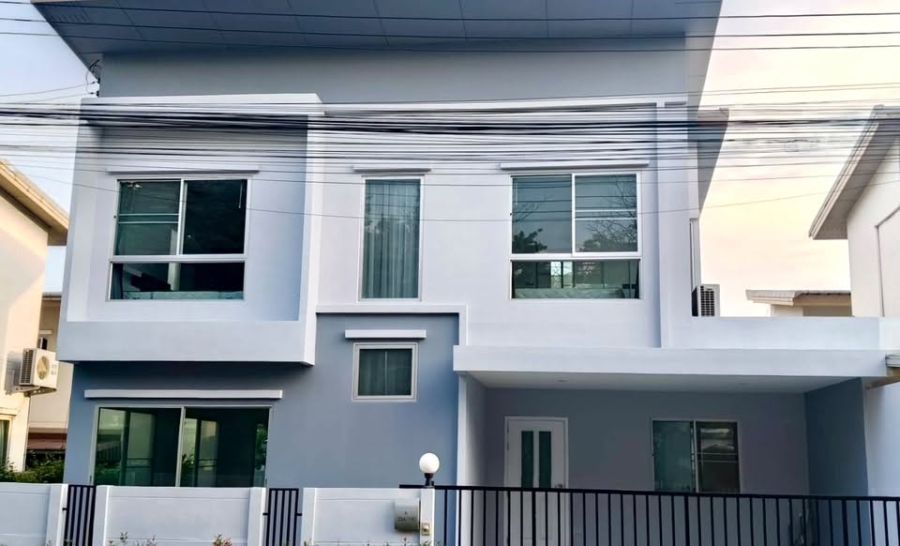 - บ้านแฝดให้เช่าทำเลศรีราชา หมู่บ้านคาซ่า แกรนด์ บ้านสวย พร้อมเข้าอยู่