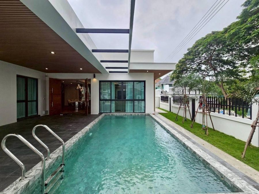 - ขายพูลวิลล่าหรู จอมเทียน พัทยา บ้านสวยระดับ Luxury พร้อมเป็นเจ้าของ